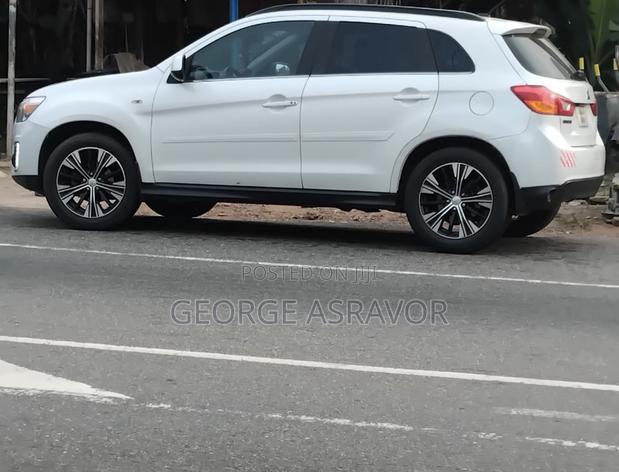 Mitsubishi Outlander Sport ES 2015 White