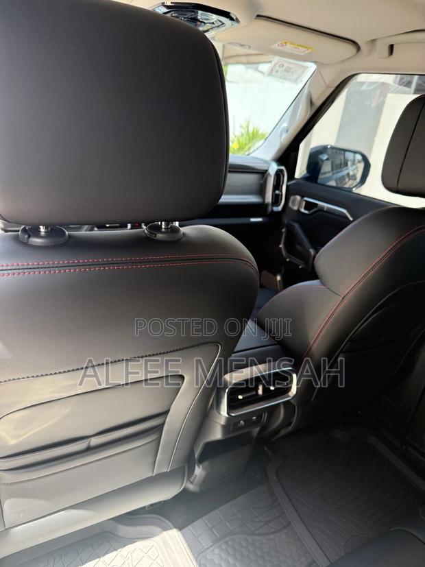 Jetour T2 2.0 Petrol AWD 2025 Black