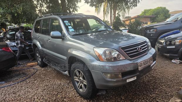 Lexus GX 470 Sport Utility 2005 Gray