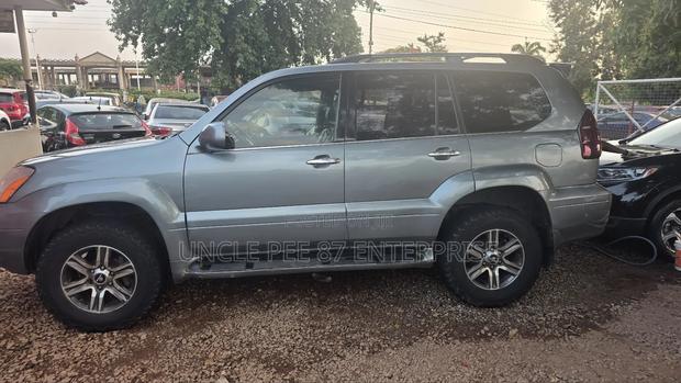 Lexus GX 470 Sport Utility 2005 Gray