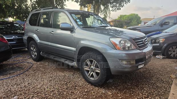 Lexus GX 470 Sport Utility 2005 Gray