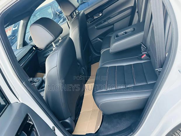 Honda CR-V 2024 White