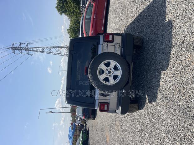Jeep Wrangler 2021 Silver