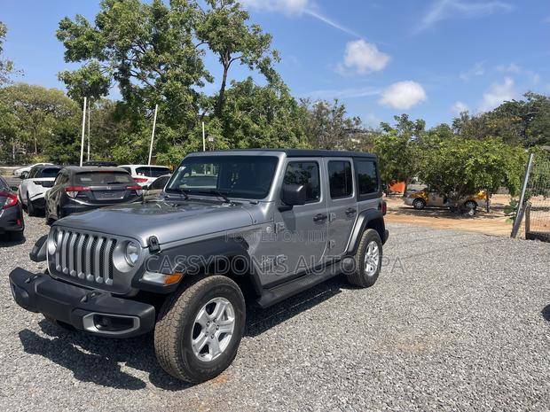 Jeep Wrangler 2021 Silver