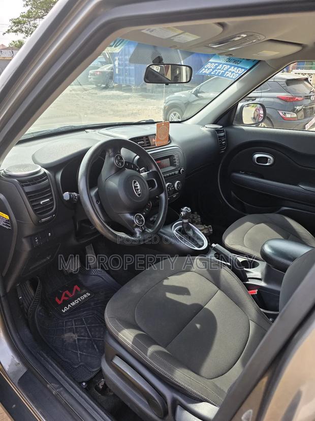 Kia Soul 4dr Wagon (1.6L 4cyl 6A) 2015 Gray