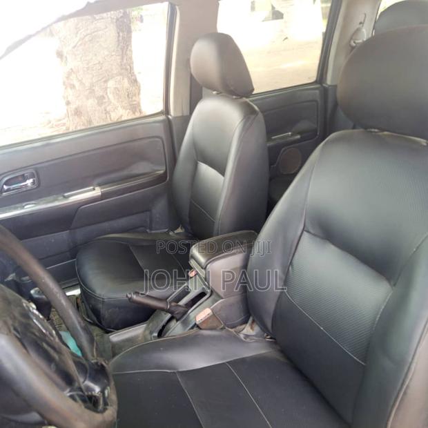 Isuzu D-MAX 2008 Gray