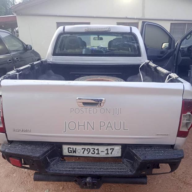 Isuzu D-MAX 2008 Gray