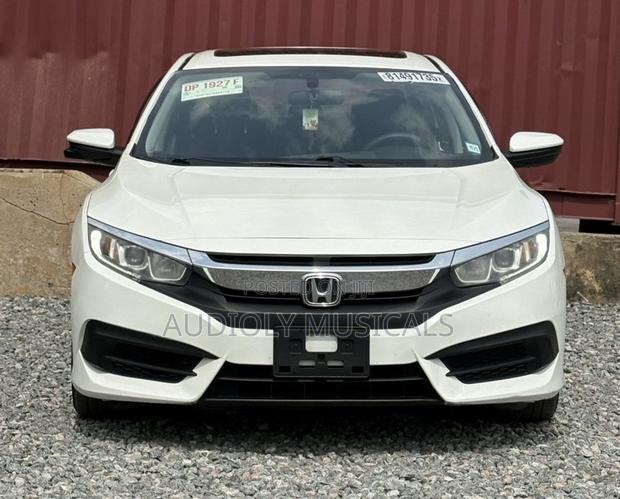 Honda Civic 2016 White