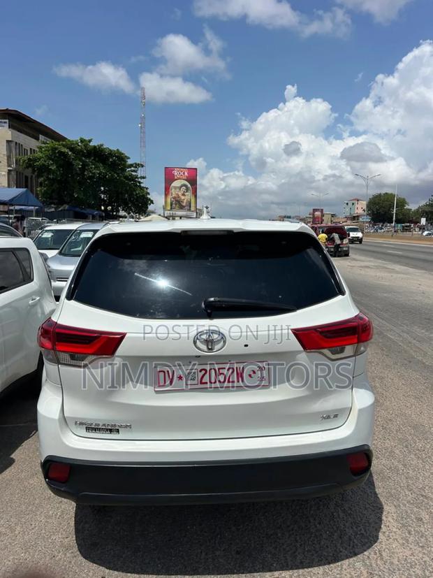 Toyota Highlander 2019 White