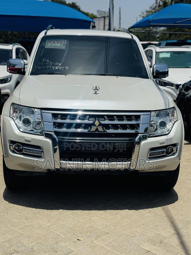 Mitsubishi Pajero V80 3.8 V6 GLS 2019 White
