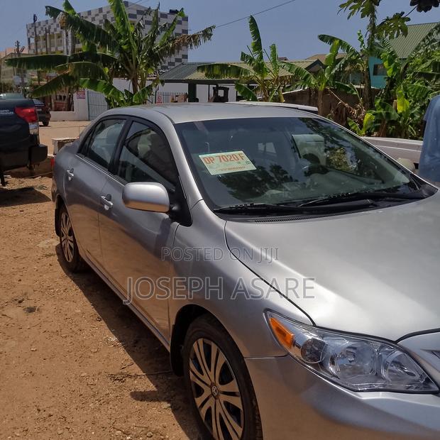 Toyota Corolla LE 4dr Sedan (1.8L 4cyl 4A) 2012 Silver