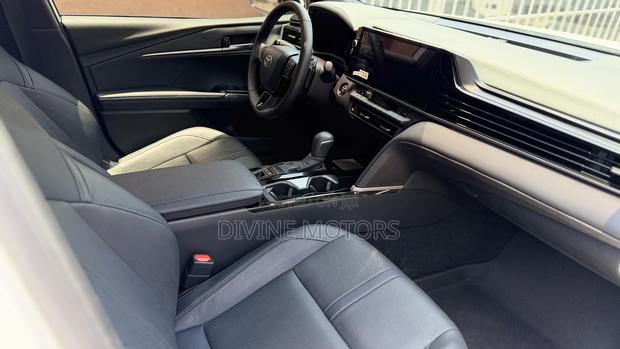 Toyota Camry Hybrid XSE 2024 White