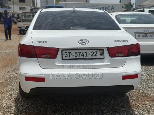 Hyundai Sonata GLS Sedan FWD (2.4L 4cyl 5A) 2010 White