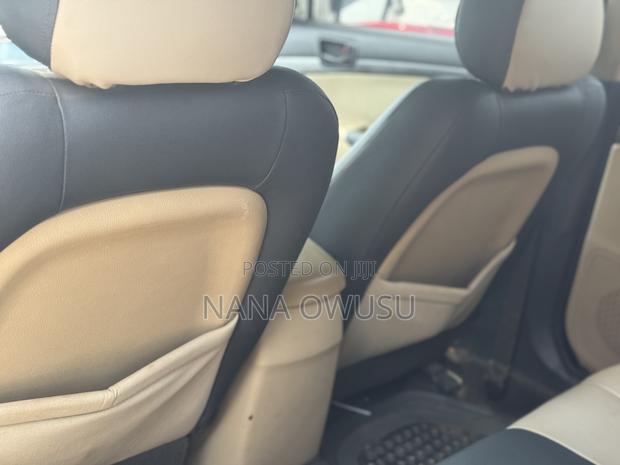 Hyundai Sonata GLS Sedan FWD (2.4L 4cyl 5A) 2010 White