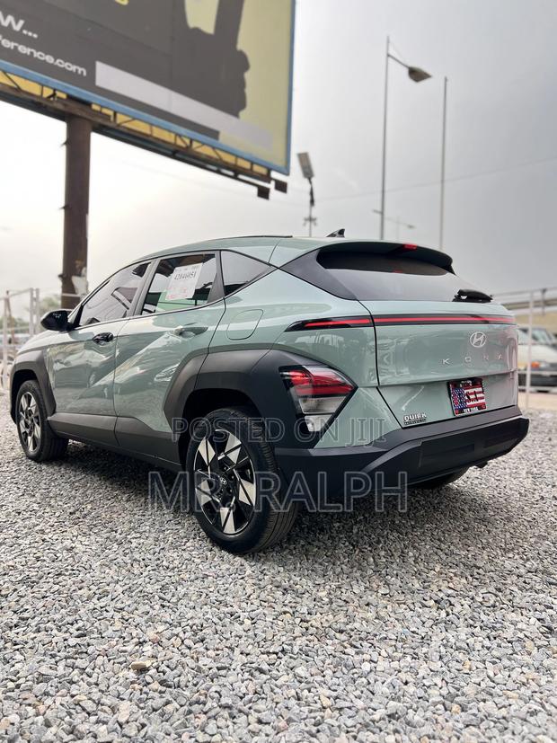 Hyundai Kona SE 2024 Green