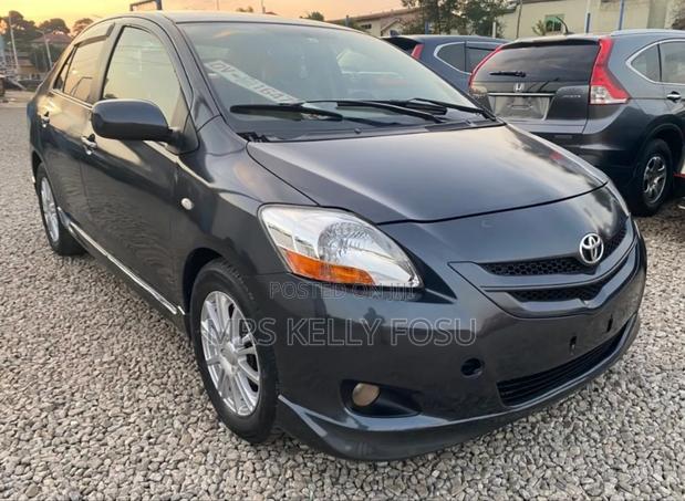 Toyota Belta 2010 Gray