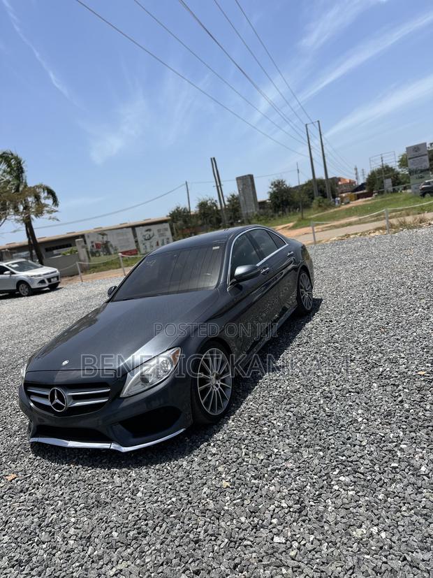 Mercedes-Benz C300 2016 Gray