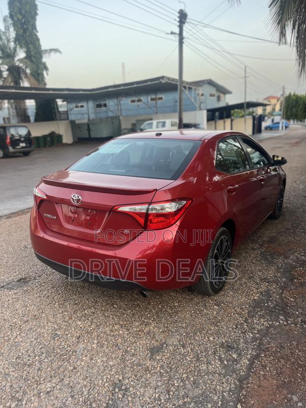 Toyota Corolla S 4dr Sedan (1.8L 4cyl CVT) 2016 Red