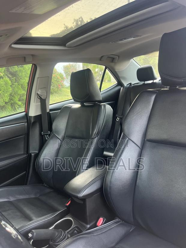 Toyota Corolla S 4dr Sedan (1.8L 4cyl CVT) 2016 Red