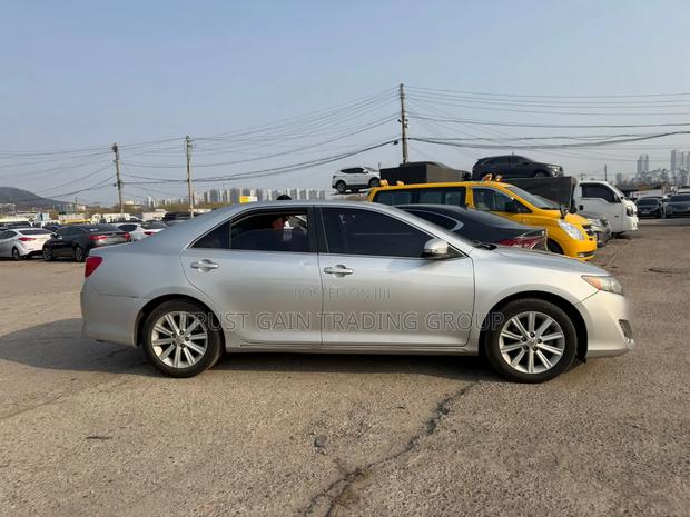 Toyota Camry 2013 Silver