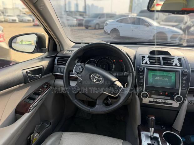 Toyota Camry 2013 Silver