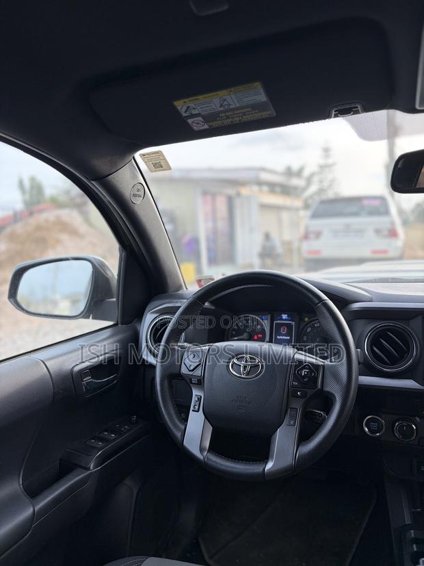 Toyota Tacoma TRD Sport Double Cab 6' Bed V6 AT 2023 Green