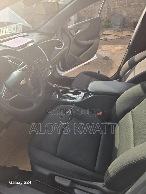 Chevrolet Malibu L 2017 White