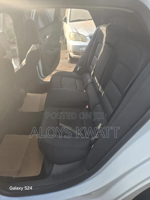 Chevrolet Malibu L 2017 White