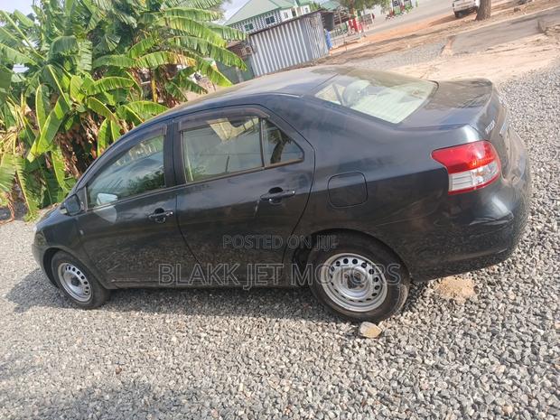Toyota Belta 2010 Black