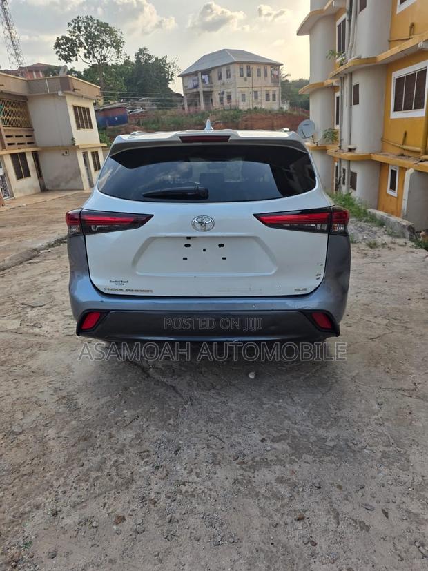 Toyota Highlander 2024 White