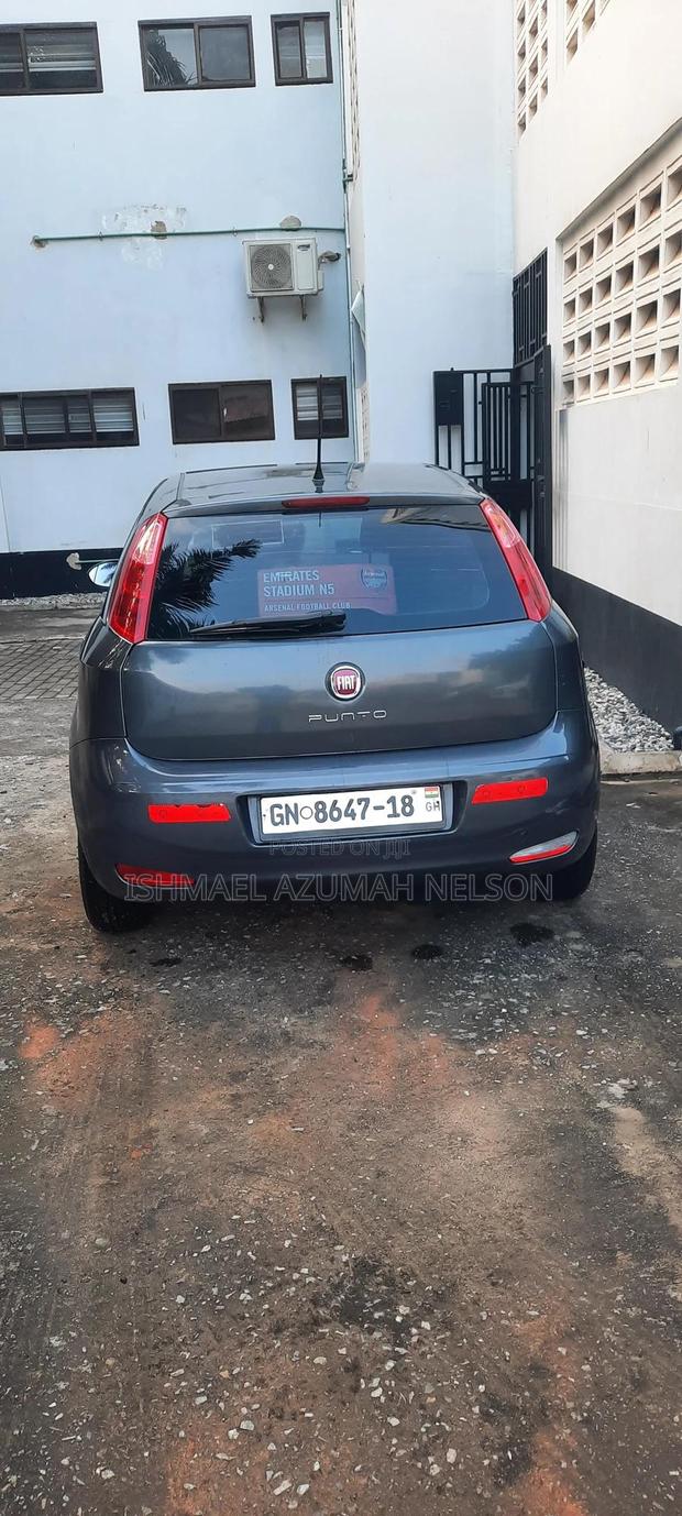Fiat Punto 2015 Gray