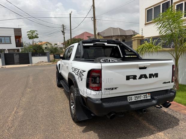 RAM 1500 TRX Crew Cab 4WD SB 2024 White