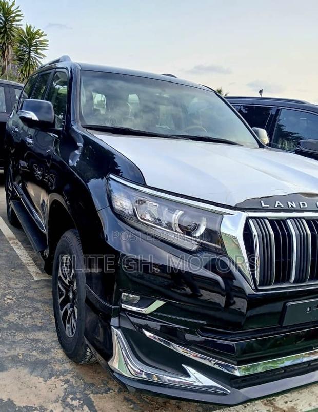New Toyota Land Cruiser Prado 2.7 2023 Black