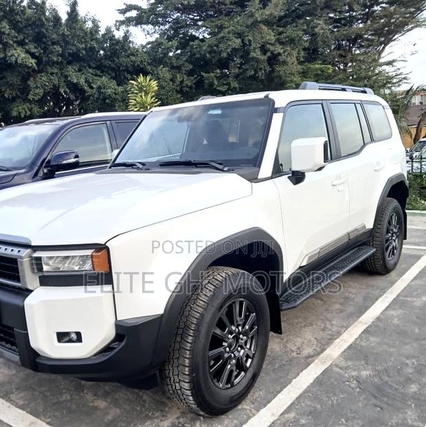 New Toyota Land Cruiser Prado 2.8 2024 White