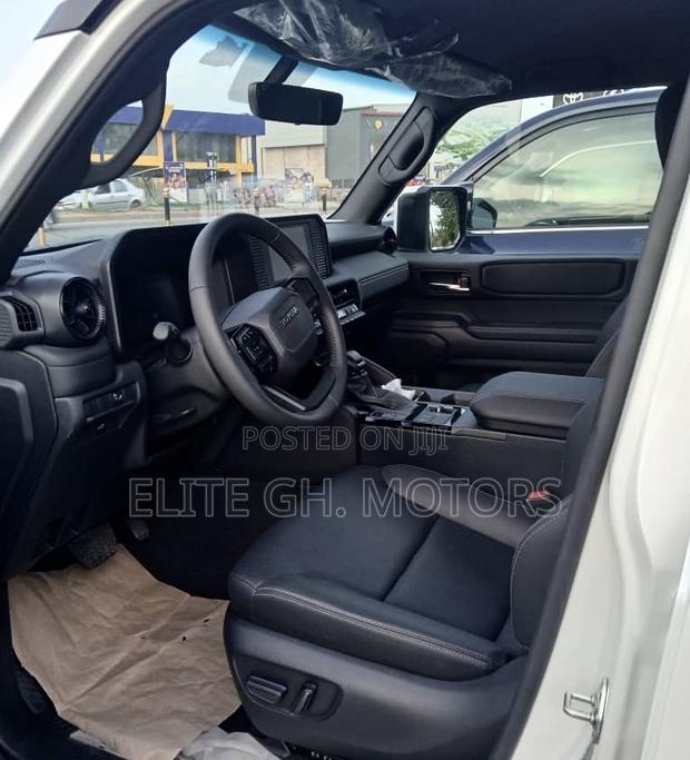 New Toyota Land Cruiser Prado 2.8 2024 White