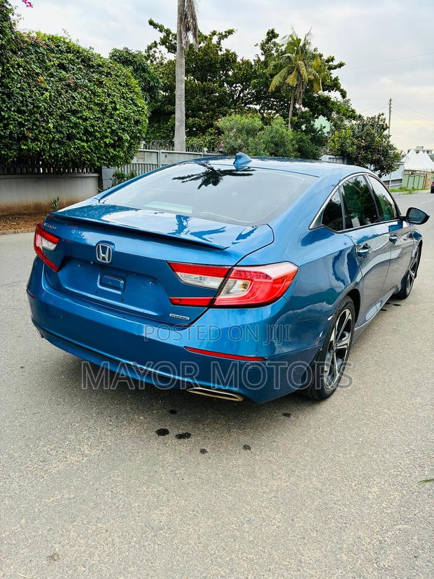 Honda Accord Touring 2018 Blue