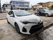Toyota Corolla SE (1.8L 4cyl 2A) 2018 White for sale