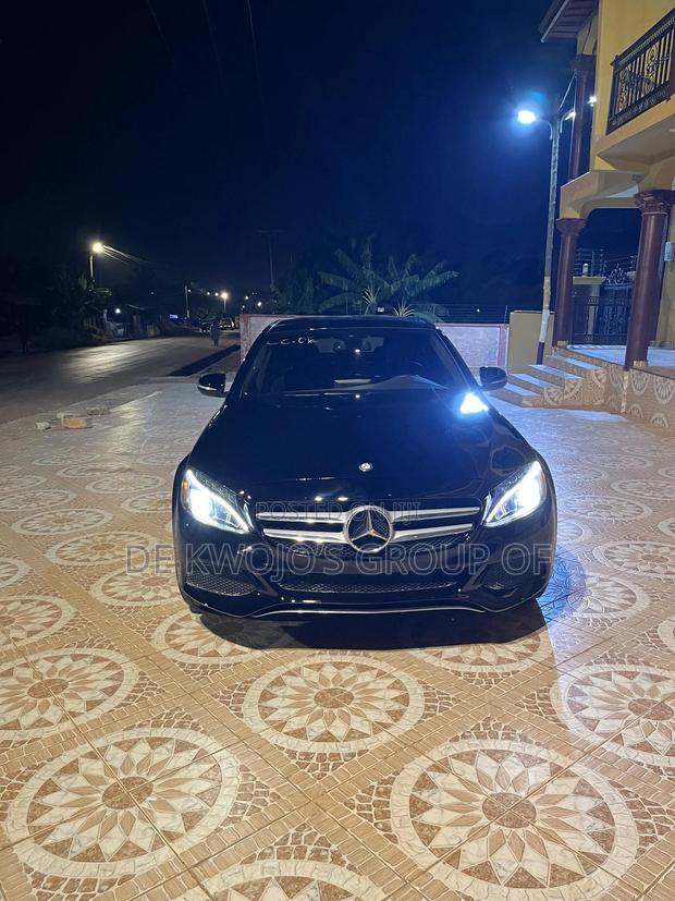 Mercedes-Benz C300 2015 Black