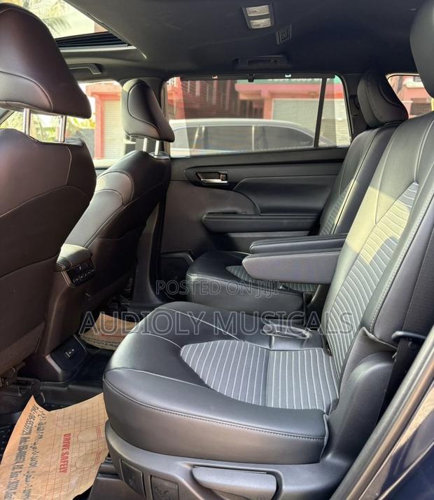 Toyota Highlander 2023 Black