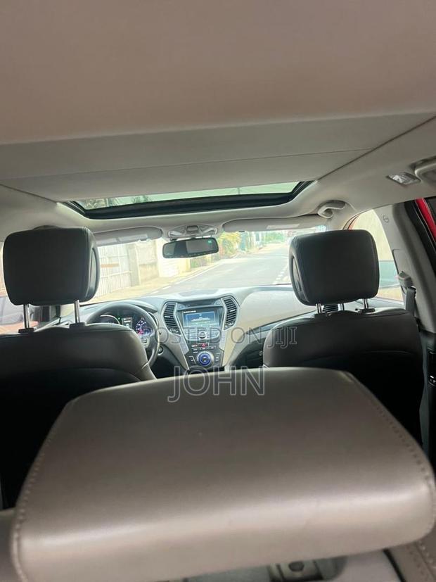 Hyundai Santa Fe 2014 Red