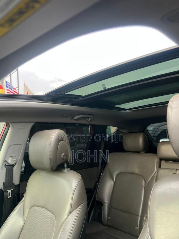 Hyundai Santa Fe 2014 Red