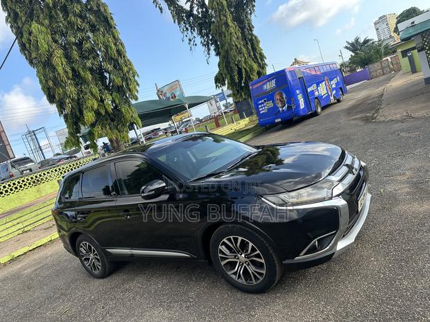 Mitsubishi Outlander 2.0 PHEV AWD 2018 Black