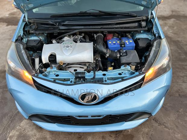 Toyota Vitz 1.3 AWD 3dr 2015 Blue