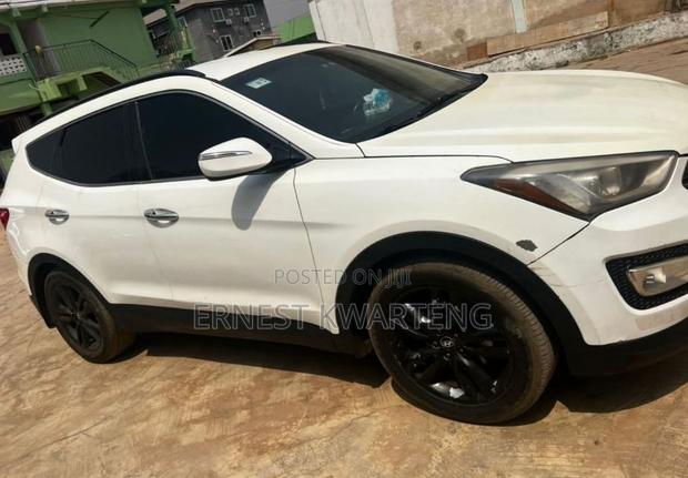Hyundai Santa Fe 2014 White