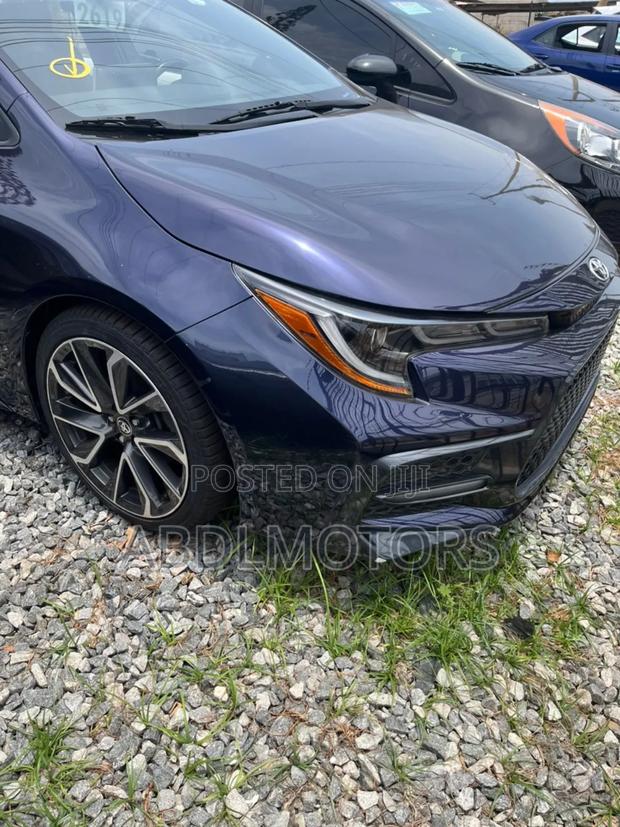 Toyota Corolla SE 2020 Blue