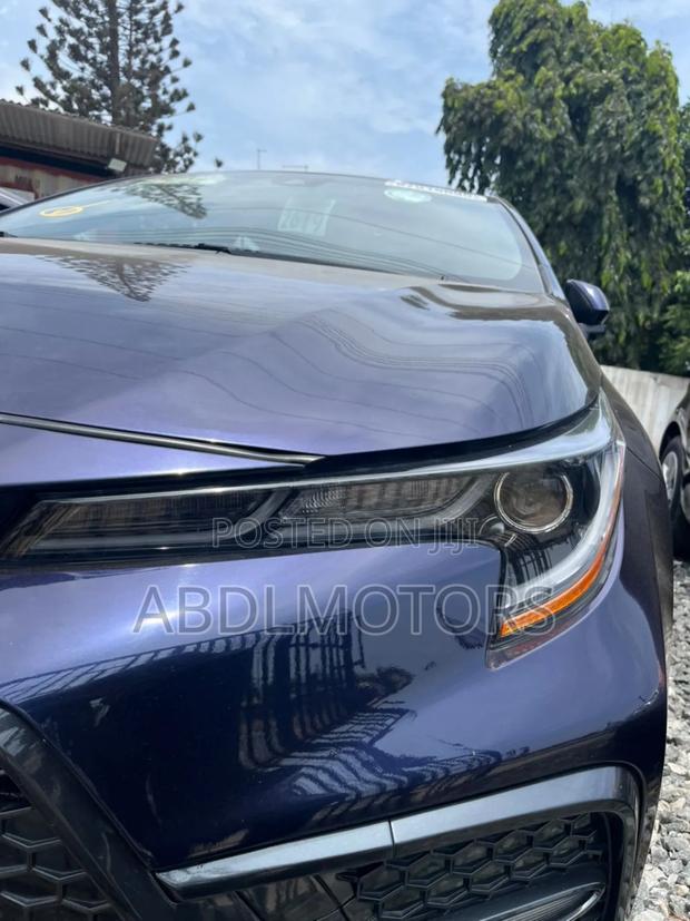 Toyota Corolla SE 2020 Blue