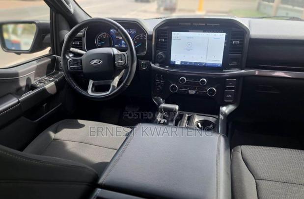Ford F-150 XLT 2022 Black