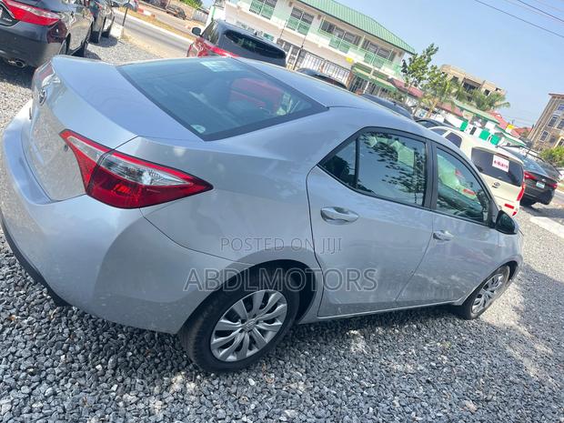 Toyota Corolla LE Eco 4dr Sedan (1.8L 4cyl CVT) 2016 Silver