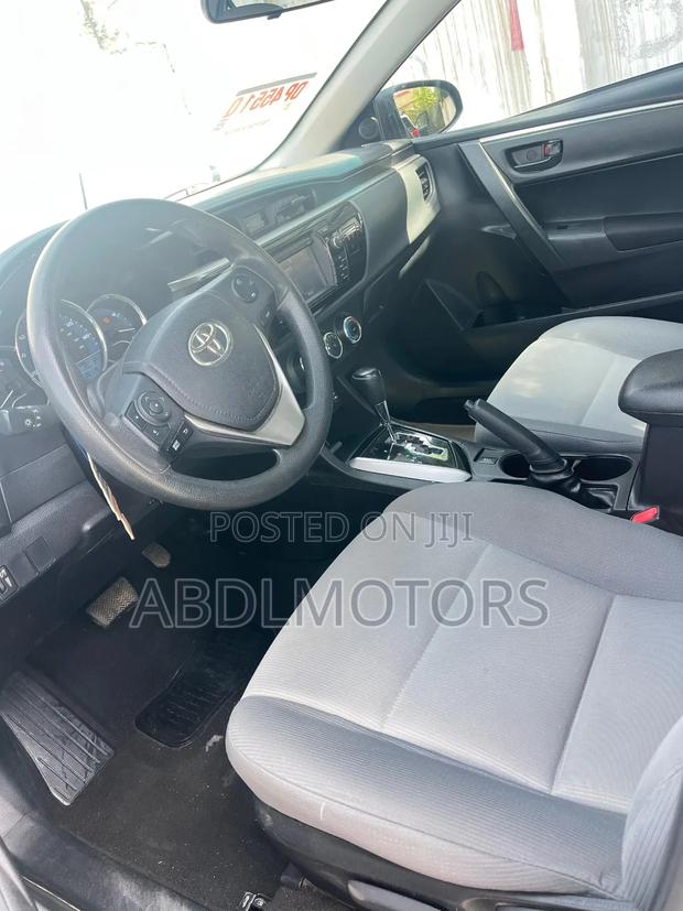 Toyota Corolla LE Eco 4dr Sedan (1.8L 4cyl CVT) 2016 Silver