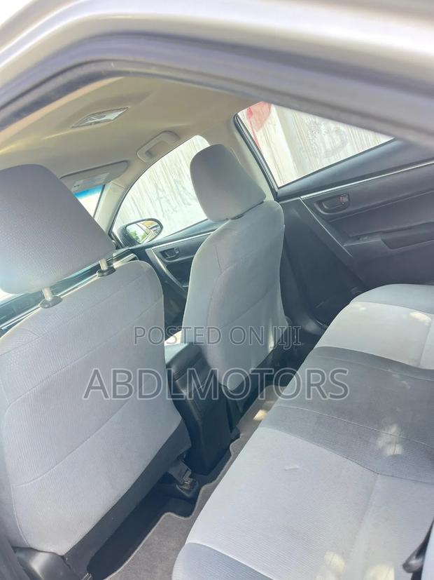 Toyota Corolla LE Eco 4dr Sedan (1.8L 4cyl CVT) 2016 Silver